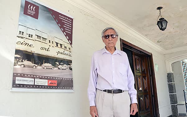 Victor na casa